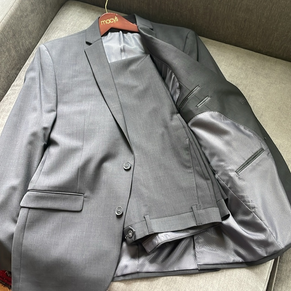 2 piece Bar III charcoal grey wool blend suit 42R - Picture 4 of 16